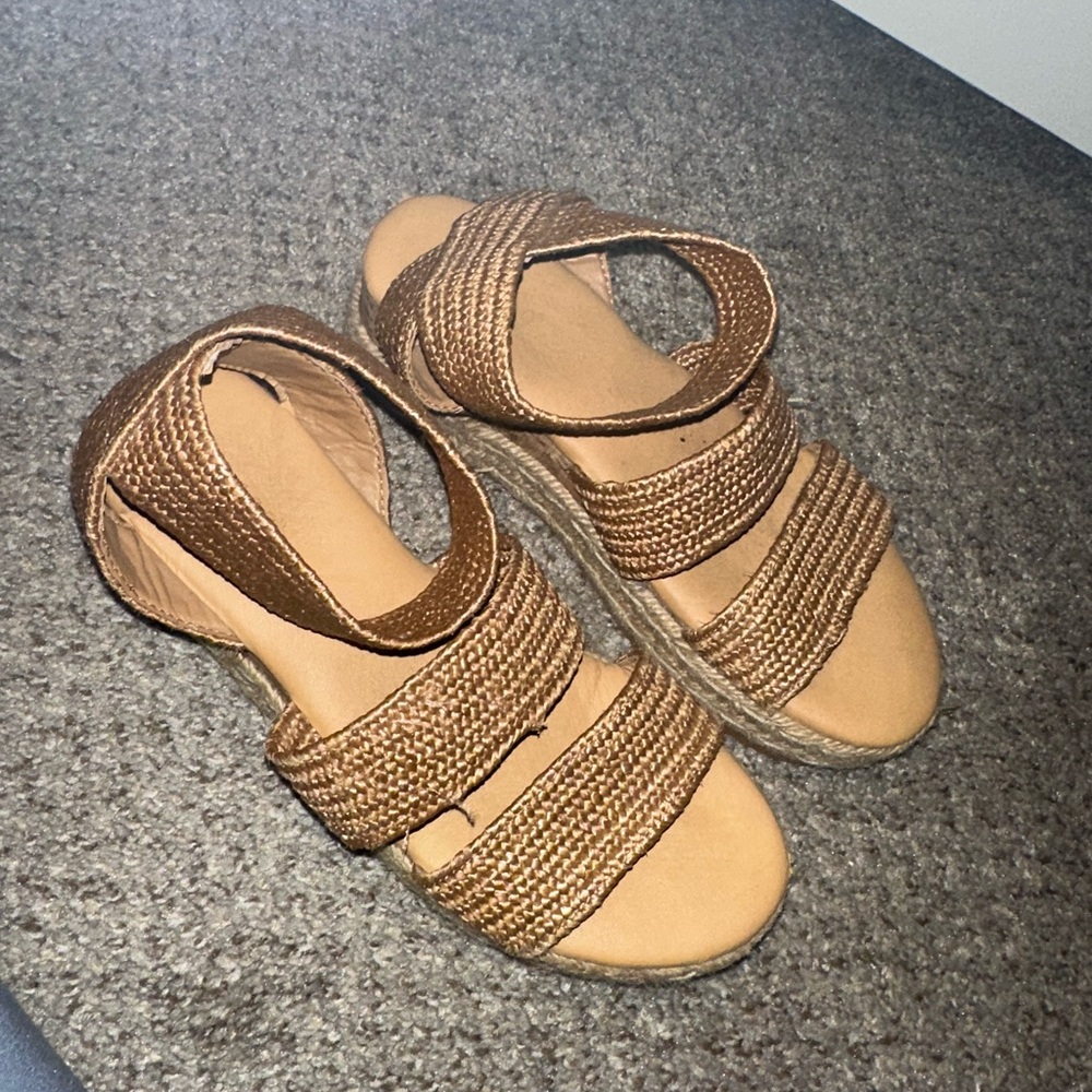 Worn Brown Woven Sandals